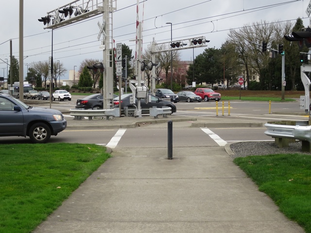 Crosswalk at 82nd and Airport Wy looking north sm